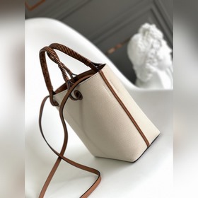 Loewe Amazona mini — новая версия сум
