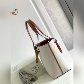 Loewe  Сумка-тоут с принтом. Модель м