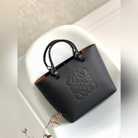 Loewe Новая сумка-тоут с принтом Anag