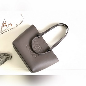 Loewe Новая сумка-тоут с принтом Anag