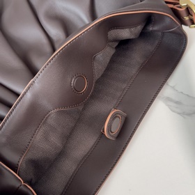 Сумка Loewe Draped из мягкой кожи напп