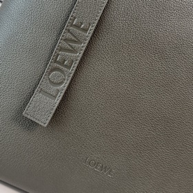 Loewe  Сумка-тоут из зернистой телячь