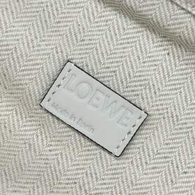 Loewe  Маленькая сумка-тоут из перфор