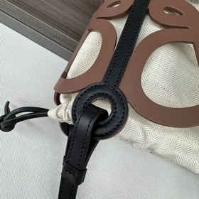Loewe  Маленькая сумка-тоут из перфор