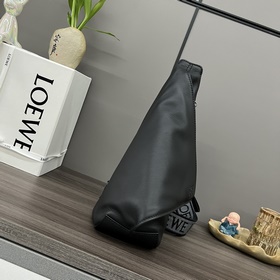 Loewe  Новая модель рюкзака Anton Sl
