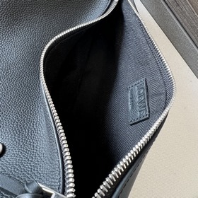 Рюкзак Loewe Anton Sling поступил в пр