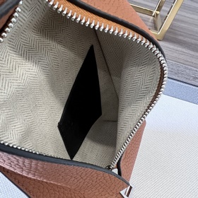 Loewe  Поступила в продажу новая вер