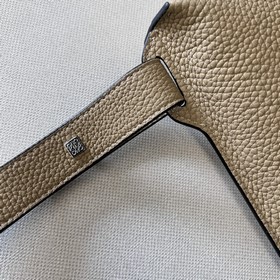 Loewe  Поступила новая модель вертик