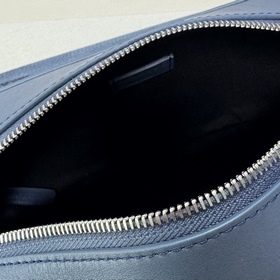 Loewe  Классическая сумка Sling из на