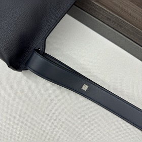 Loewe  Сумочка Vertical T Pocket из 