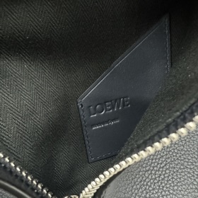 Loewe  Сумочка Vertical T Pocket из 