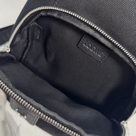 Сумка Loewe Flex Sling из канваса и за