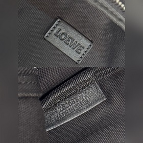 Сумка Loewe Flex Sling из канваса и за