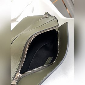 Loewe  Новая классическая сумка-пояс