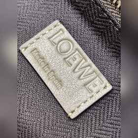 Loewe  Новая классическая сумка-пояс