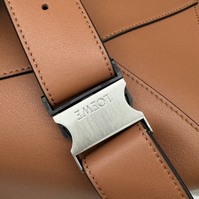 Loewe  Новая версия Новая модель Мал