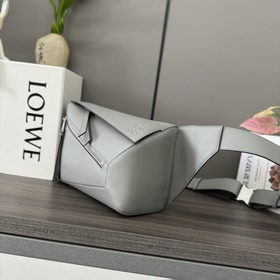 Loewe  Новая версия Новая модель Мал