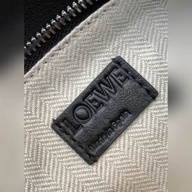 Loewe Новая классическая сумка-поясна