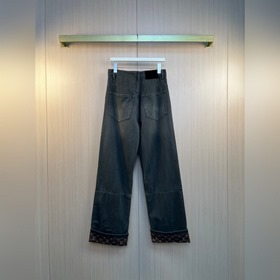 LV  Louis Vuitton： новые джинсы из к