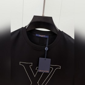 LV  Louis Vuitton Весна-лето LV Фут