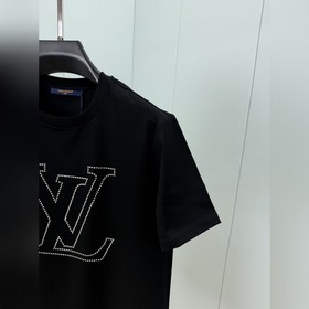 LV  Louis Vuitton Весна-лето LV Фут