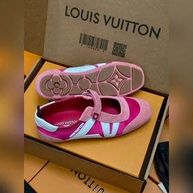 Новинка в продаже： женские* кроссовки