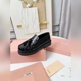 Новая модель Miu 26 из подиумной колле