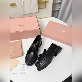 Новая модель Miu 26 из подиумной колле