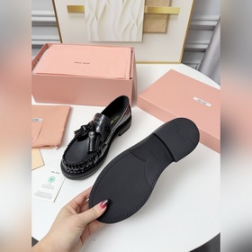 Новая модель Miu 26 из подиумной колле