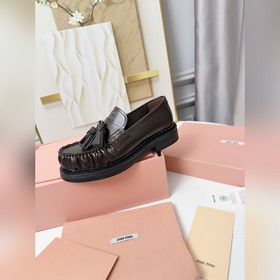 Новая модель Miu 26 с бахромой — лофер