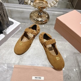 Miu, новые модели с показа весна-лето