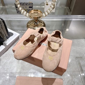 Miu, новые модели с показа весна-лето 