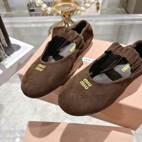 Miu, новые модели с показа весна-лето 