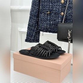 Новая модель Miu 26WF — ажурные босон