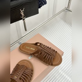 Новая модель Miu 26WF — ажурные босоно