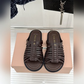 Новая модель Miu 26WF — ажурные санда