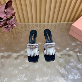 Miu — новая коллекция женских тапочек