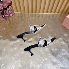 Miu — новая коллекция женских тапочек 