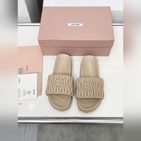 miumiu2026 — новейшая хитовая модель п