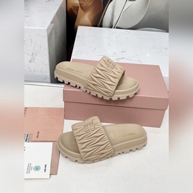 miumiu2026 — новейшая хитовая модель п