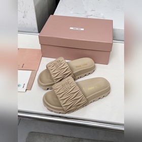 miumiu2026 — новейшая хитовая модель п