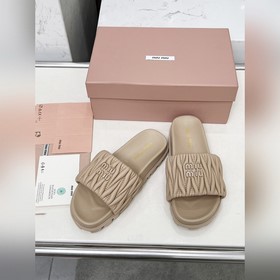 miumiu2026 — новейшая хитовая модель п