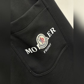 Новинка Moncler весна-лето 2026： мужск
