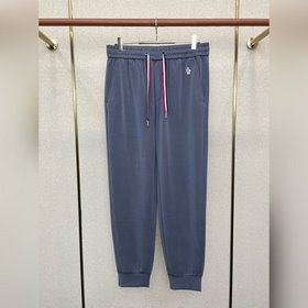 Moncler： новые модели повседневных брю