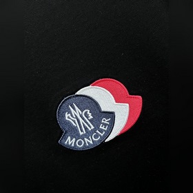 Moncler представляет новую коллекцию о
