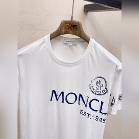[Новинка] Футболка с капюшоном, кругл