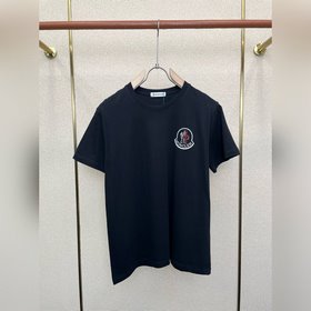 Moncler： новая коллекция мужских повсе
