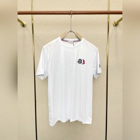 Moncler： новая коллекция мужских повсе