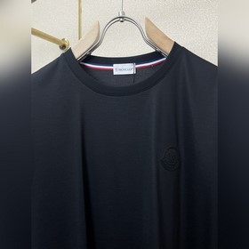 Moncler： новая коллекция мужских повсе