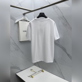 Moncler： новая коллекция весна-лето 20